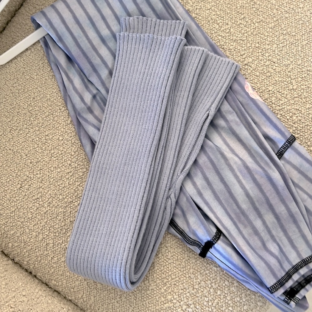 Teeki Tribe Blue Striped Leggings “Hot Pants” w/matching leg warmers - Picture 10 of 10